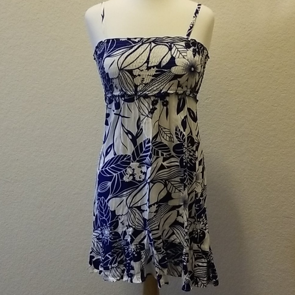 Makai Beach dress  Sz. L